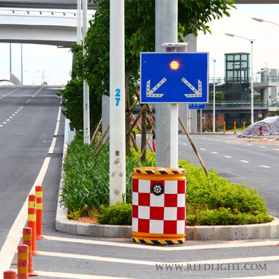 Guide Road Signs Solar LED Traffic for Driving Directions